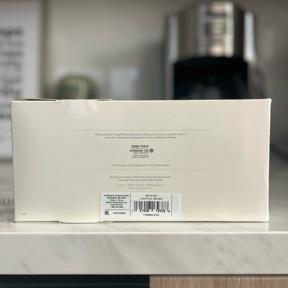 Casaluna Cream Silk Eye Mask - Picture 3 of 3